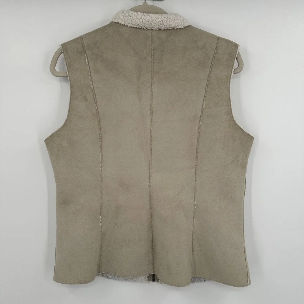 Chicos Vest Womens 2 Beige Faux Suede Sherpa Lined Zip Front Pockets Cozy Casual